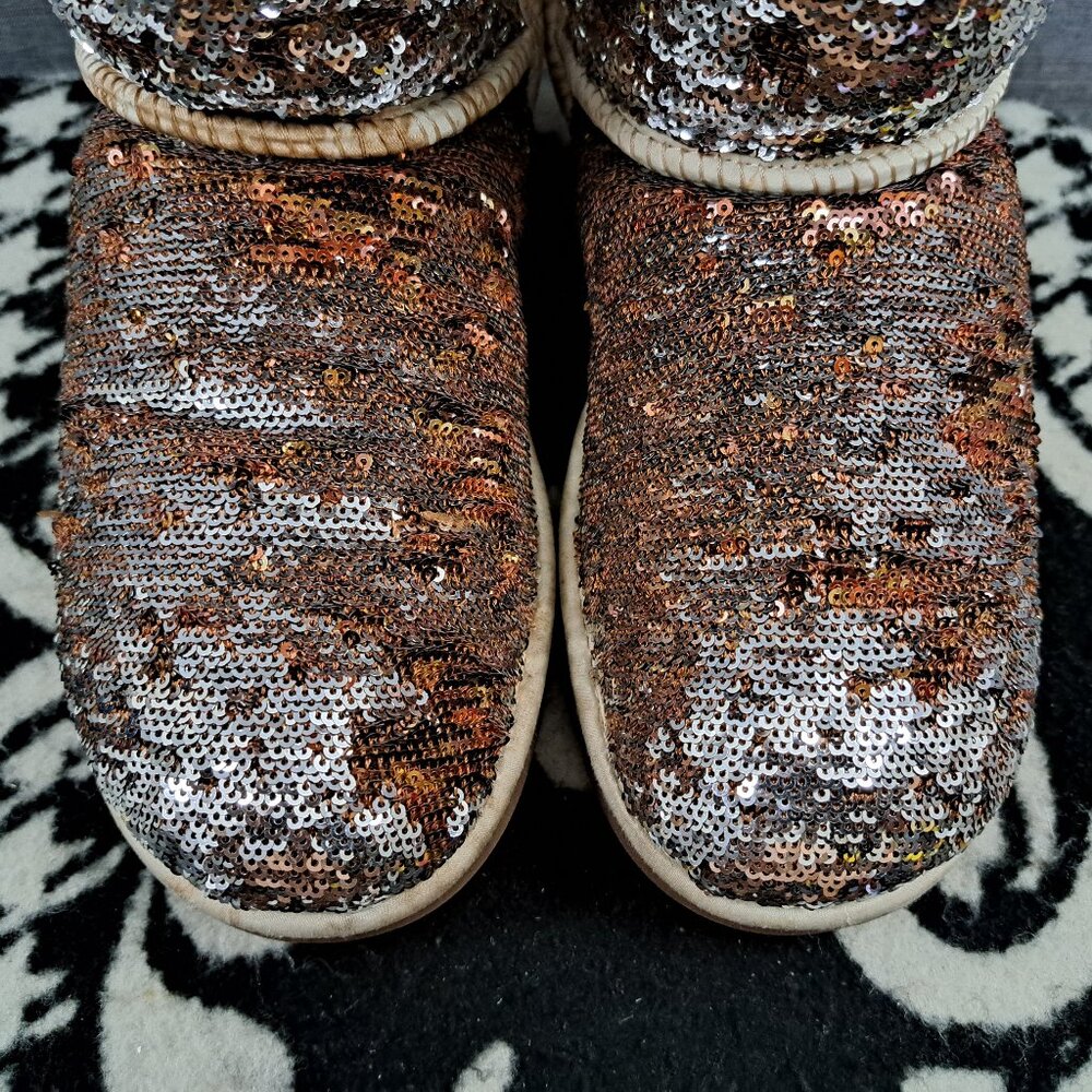 %Size 7 UGG Women's Classic Short Sparkles Boots D15 - Picture 15 of 15